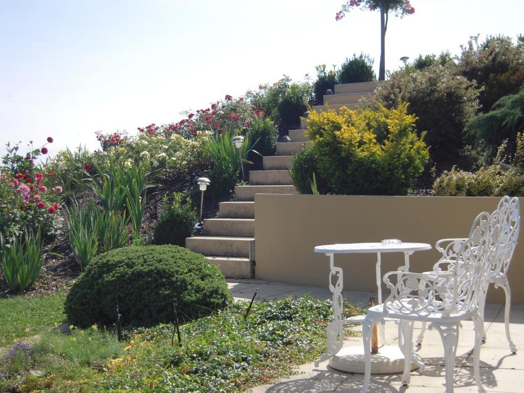 Le Lierre B&B Genolier ภายนอก รูปภาพ