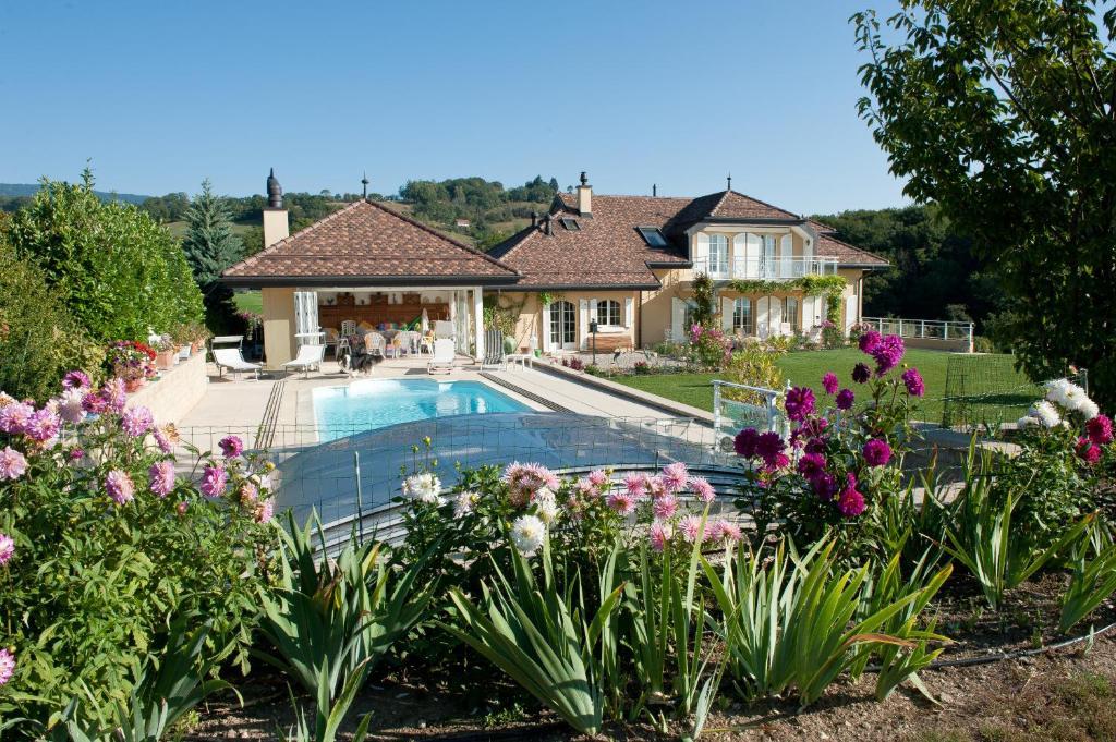 Le Lierre B&B Genolier ภายนอก รูปภาพ