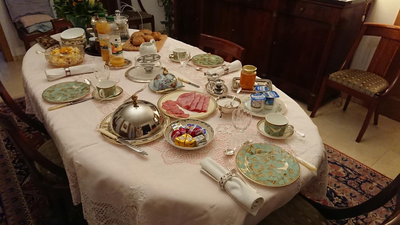 Le Lierre B&B Genolier ภายนอก รูปภาพ