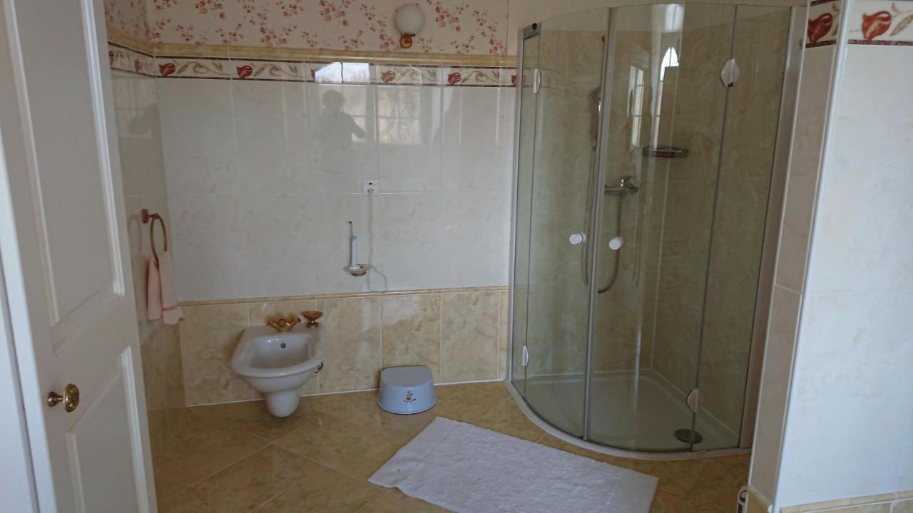 Le Lierre B&B Genolier ภายนอก รูปภาพ